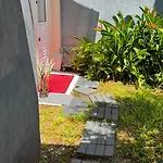 Quarto Compacto No Centro De Foz